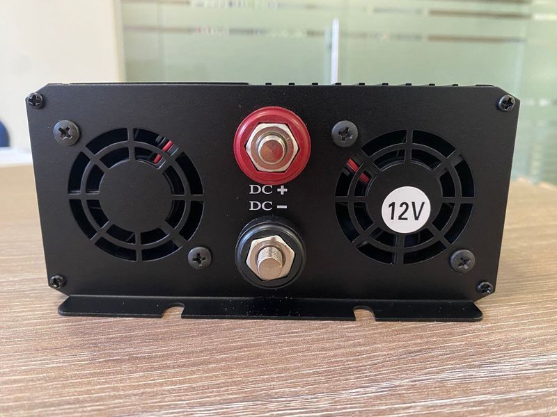 Інвертор EA SUN POWER 3000W 12v 220v 50hz чиста синусоїда 22 фото